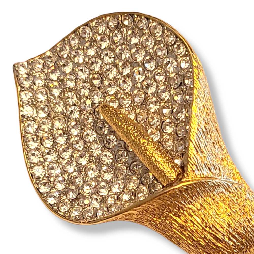 Nolan Miller Anthurium Brooch - Goldtone and Pavé… - image 4