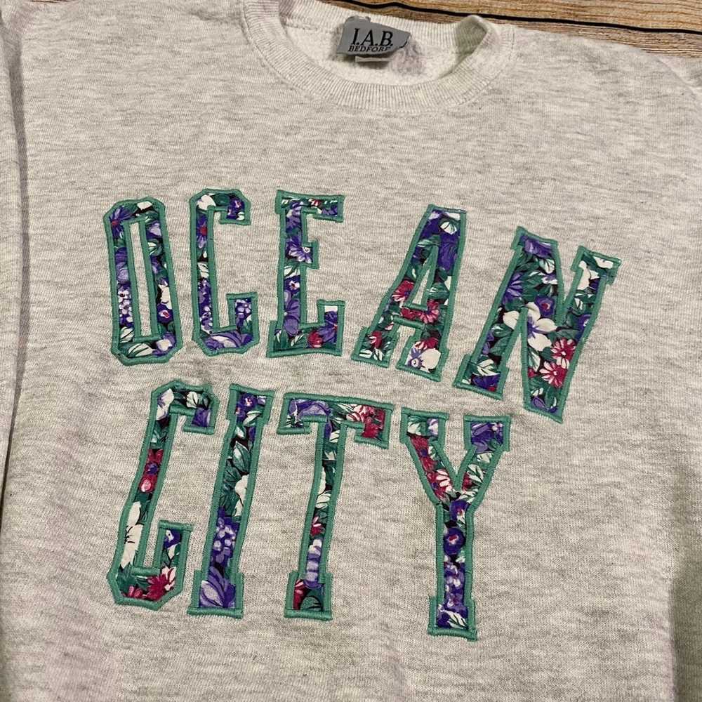 Vintage Vintage 1990s Ocean City Floral Crewneck … - image 2