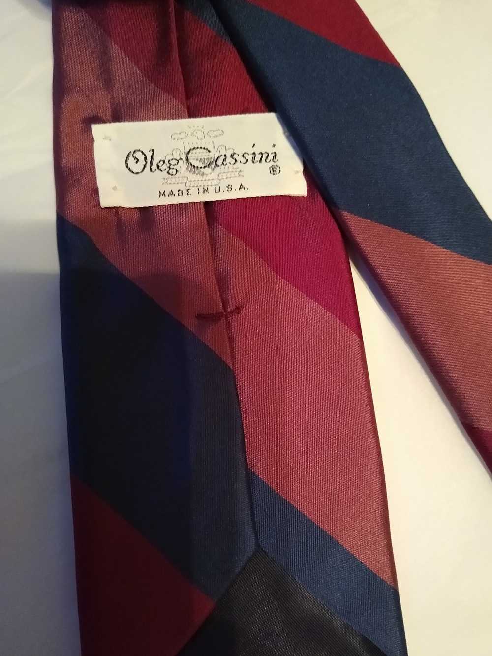 Oleg Cassini Vintage 100% Silk Striped Necktie - image 2