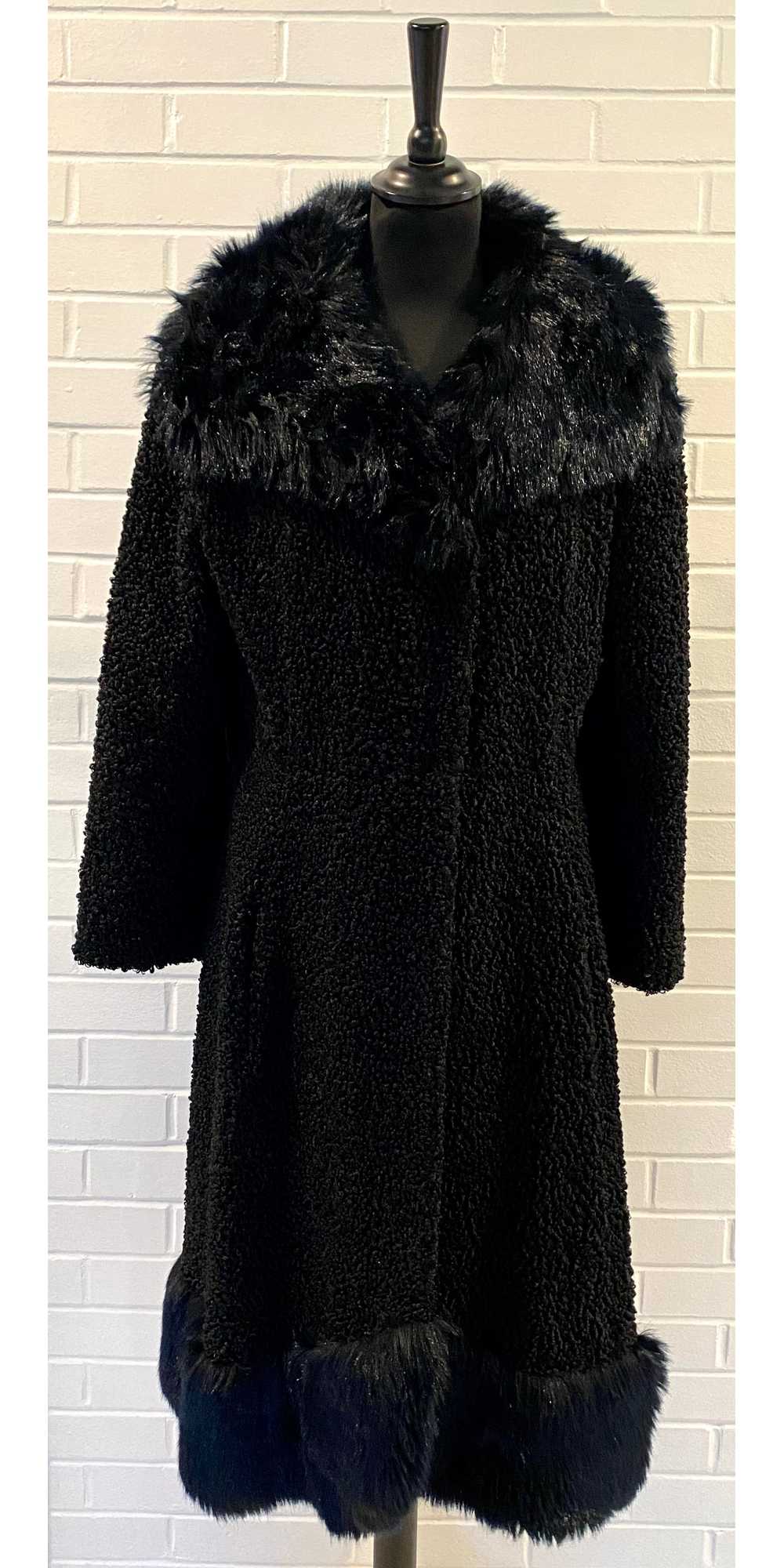 Late 40s/ Early 50s Lenari Designed Faux Fur Coat - image 5
