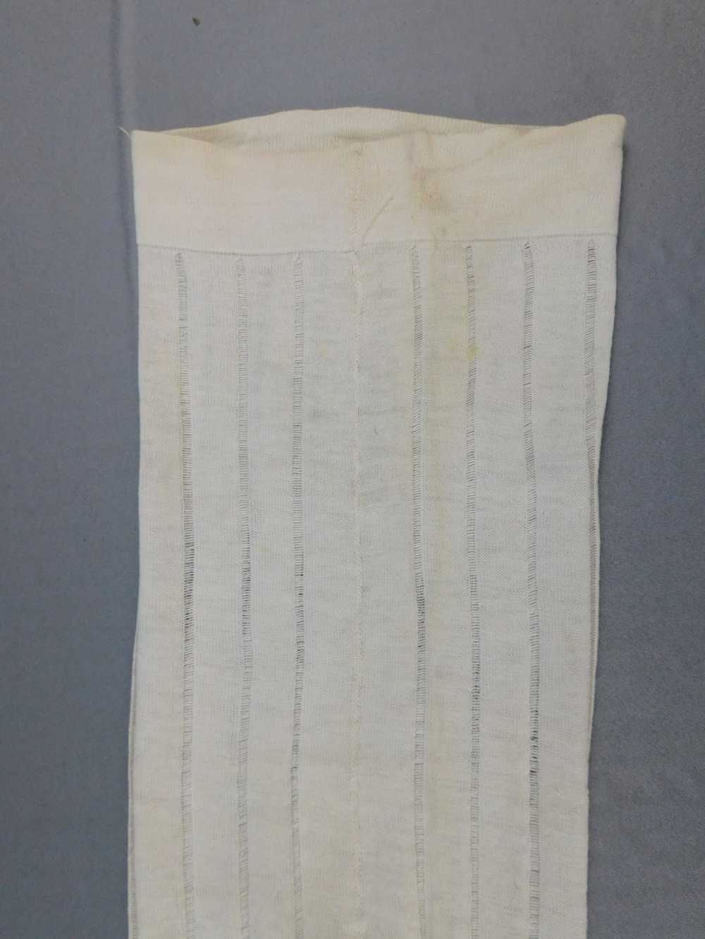 Antique 1900s Edwardian Ivory Cotton Stockings wi… - image 8