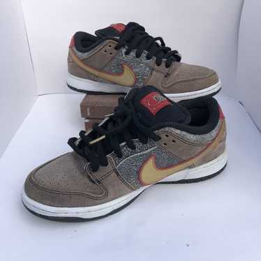 Nike Dunk Low Premium SB QS Beijing 2014 - image 1