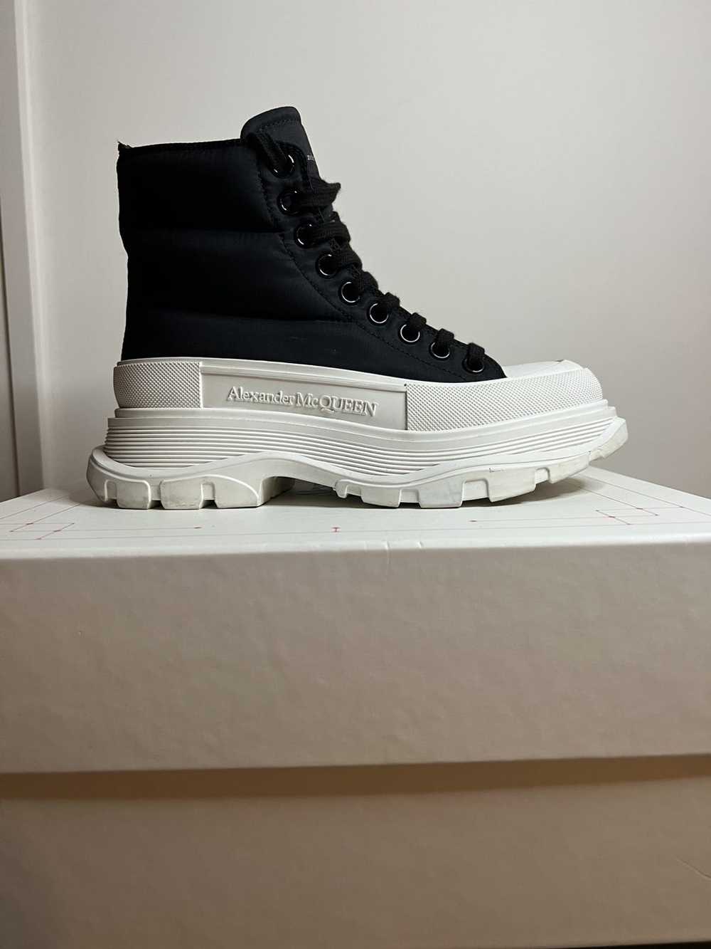 Alexander McQueen Alexander McQueen Tread Slick P… - image 1