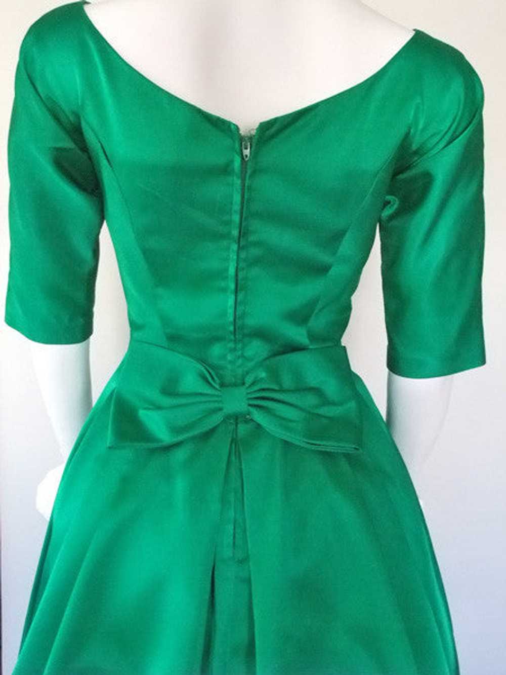 1960s Emerald Green Satin Dress - image 7