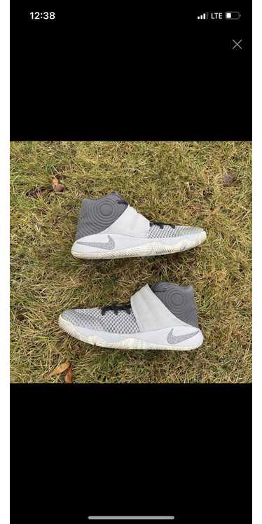 Nike Nike Kyrie 2 GS ‘Wolf Grey’ Size 7Y