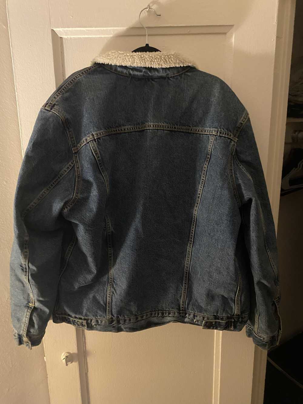 Levi's Levi’s Sherpa Lined Trucker Jacket - image 2