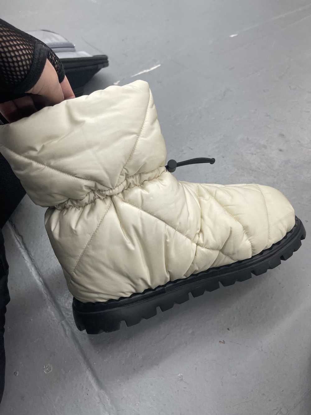 Prada Prada Logo Quilted Snow Boots - image 10