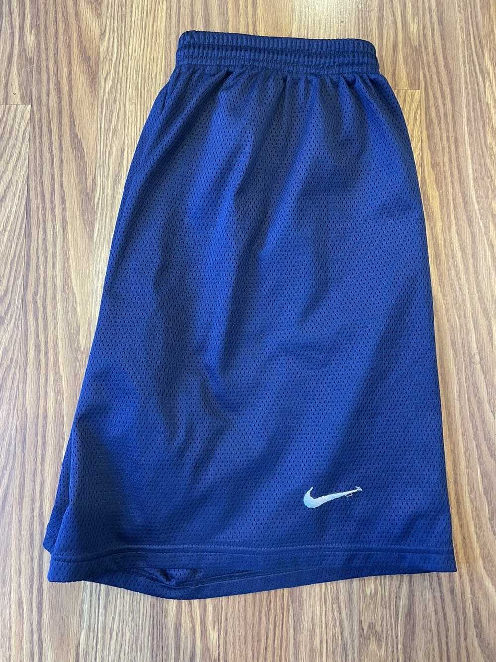 Nike Vintage 90s nike basketball shorts xl blue - image 1