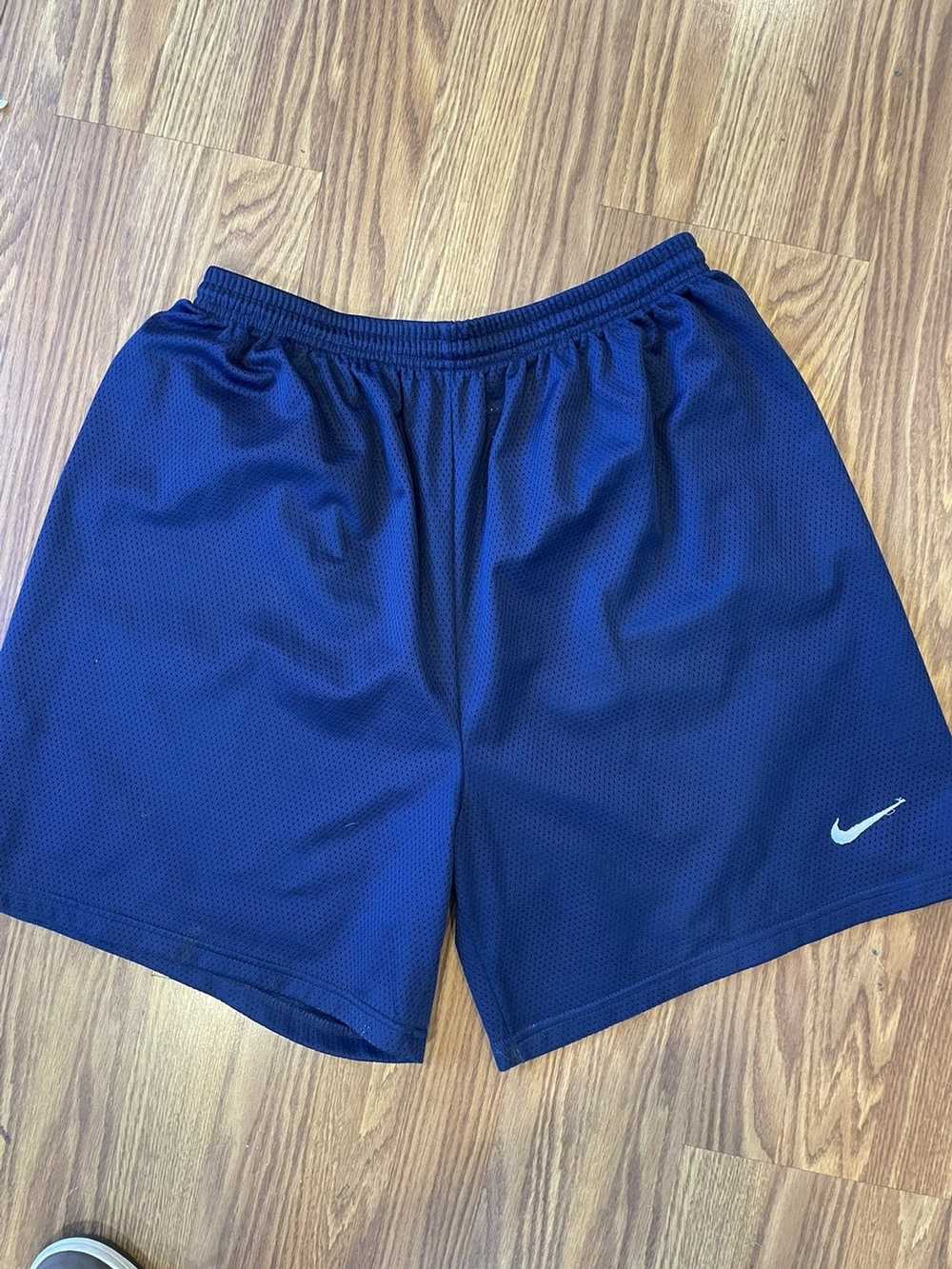 Nike Vintage 90s nike basketball shorts xl blue - image 2