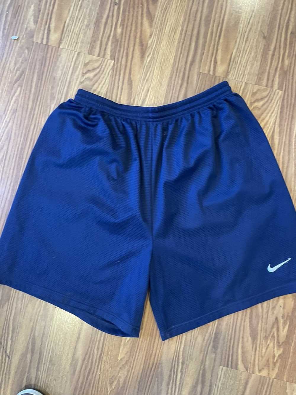 Nike Vintage 90s nike basketball shorts xl blue - image 3