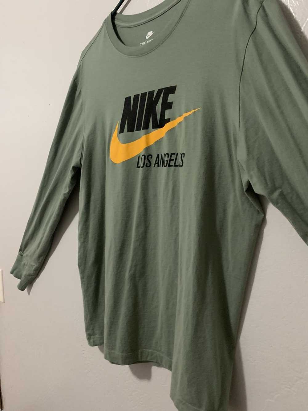 Nike Nike long sleeve - image 2