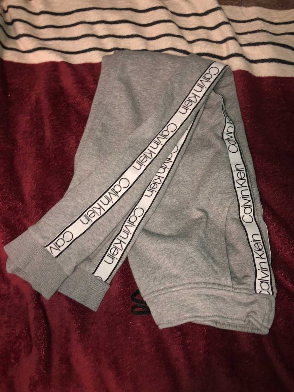 Calvin Klein Jogger sweats grey size M - image 3