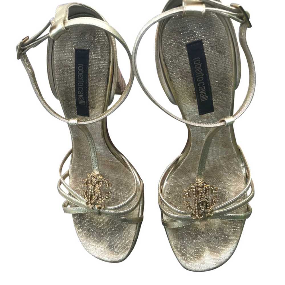 Roberto Cavalli Sandals Leather in Gold - image 2