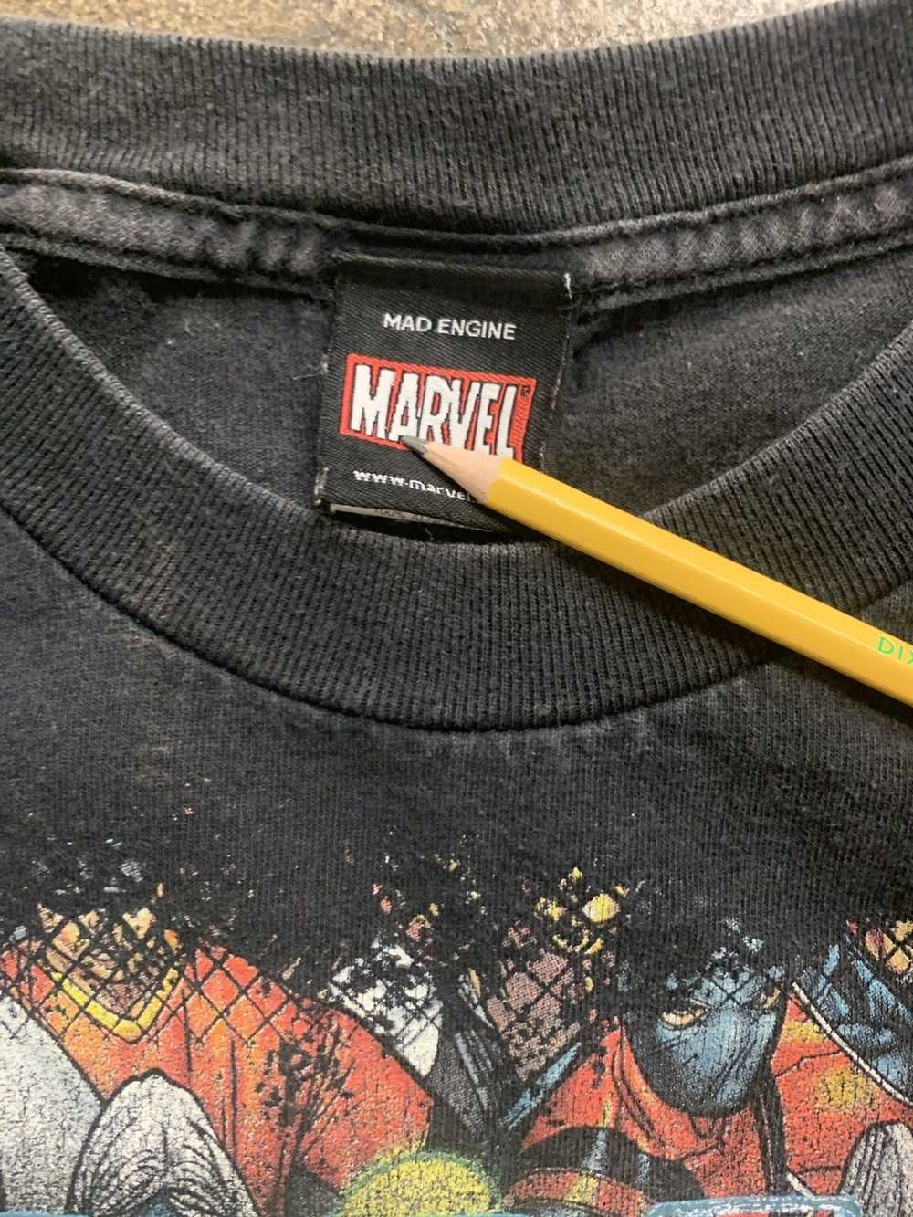 Vintage Marvel hero’s shirt - image 4