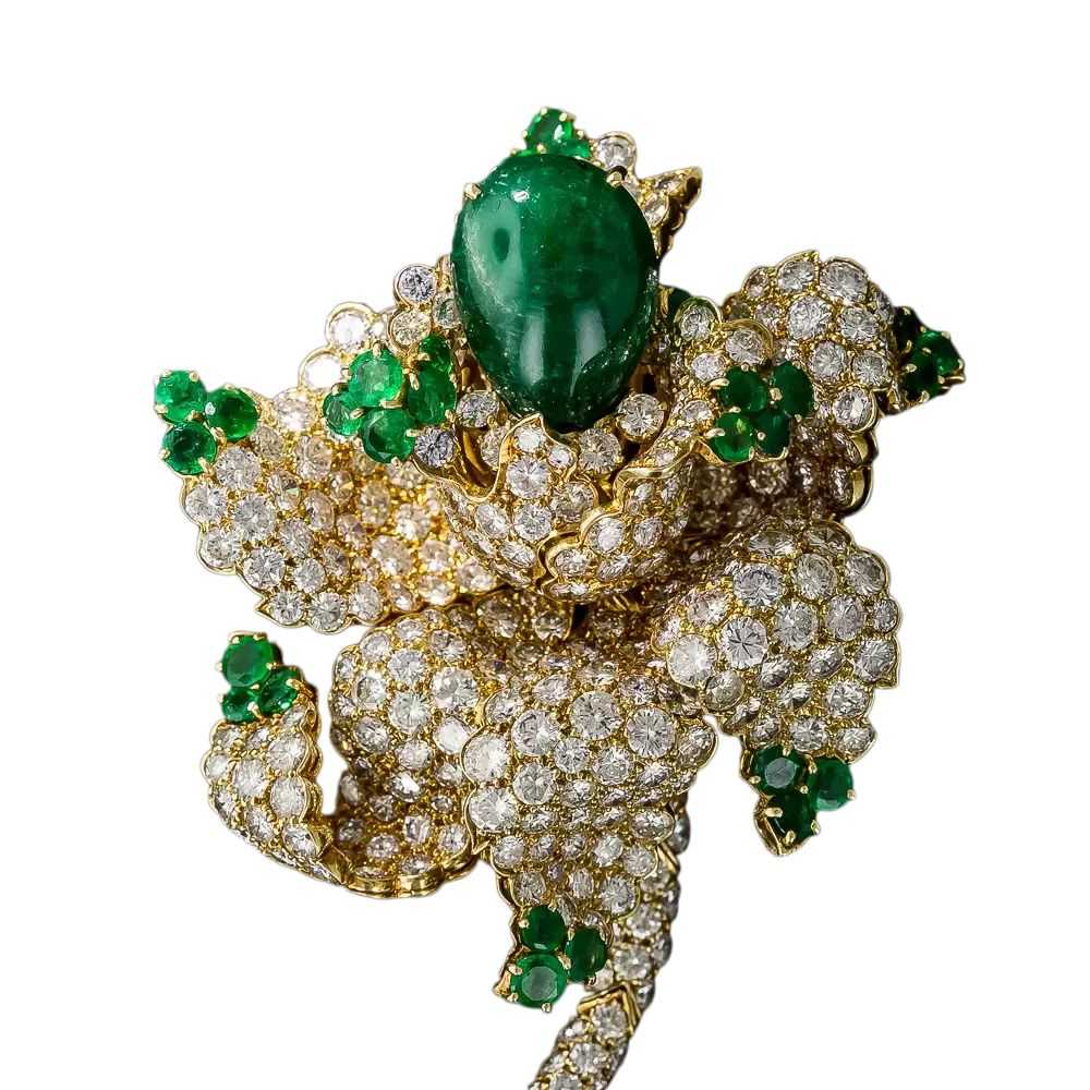 Magnificent Emerald and Diamond Flower Brooch - image 8