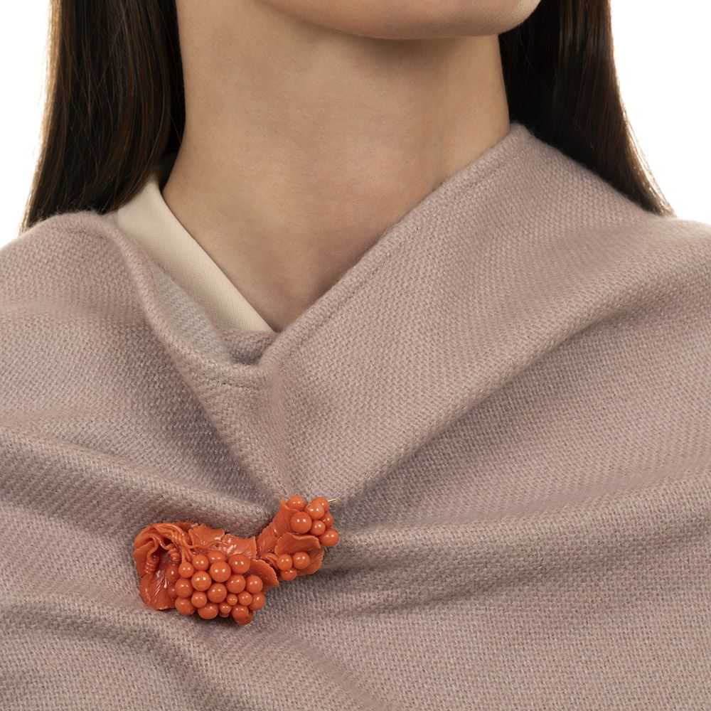 Vintage Carved Coral Grape Cluster Brooch - image 4