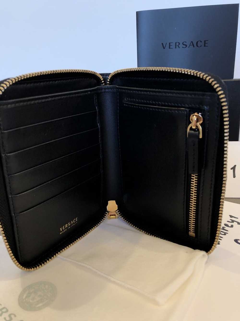 Versace Versace Barocco Leather Medusa wallet - image 5