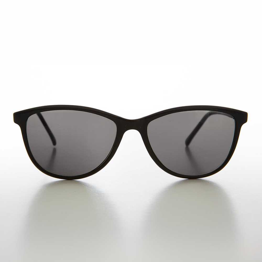 Classic Rounded Square Vintage Sunglass - Peppy - image 5