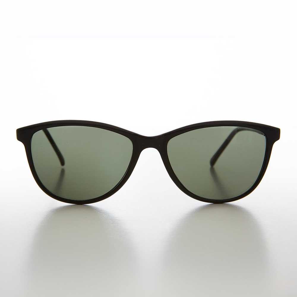 Classic Rounded Square Vintage Sunglass - Peppy - image 7