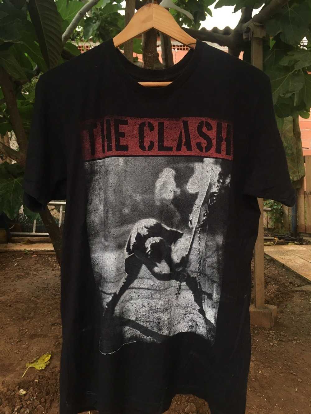 Band Tees × Rock T Shirt × Vintage The clash 2014… - image 1
