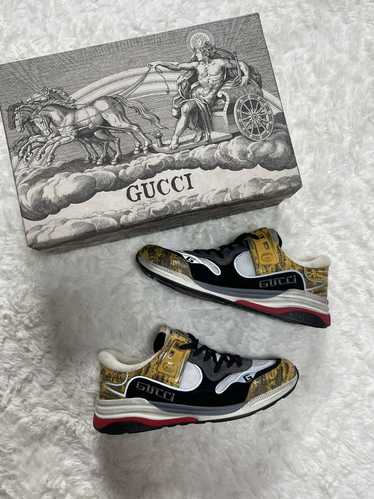 Gucci Gucci ultra pace sneakers