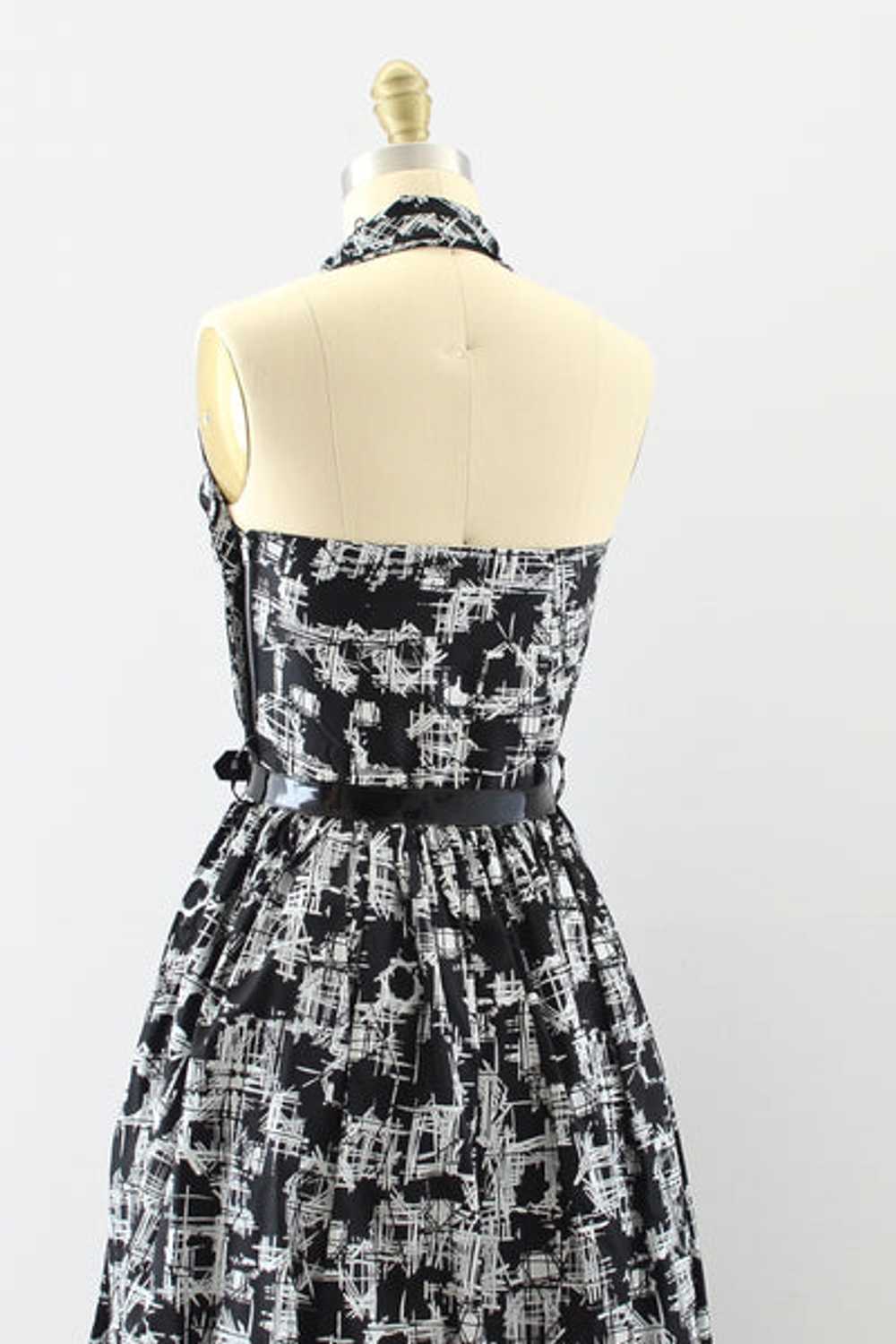 1950s Printed Halter Dress / XS - image 5