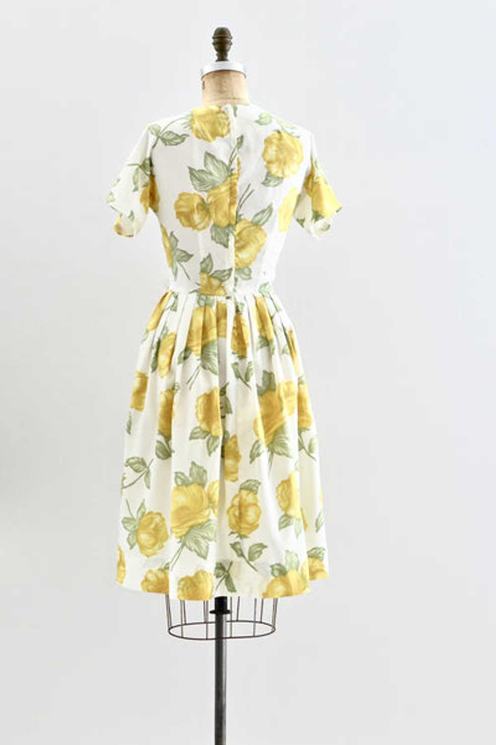 1960s Yellow Floral Print Dress - image 6