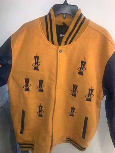 Ovrnundr on X: Louis Vuitton SS22 varsity jacket 💭 🐝 Photo:  @gabrielsalzr  / X