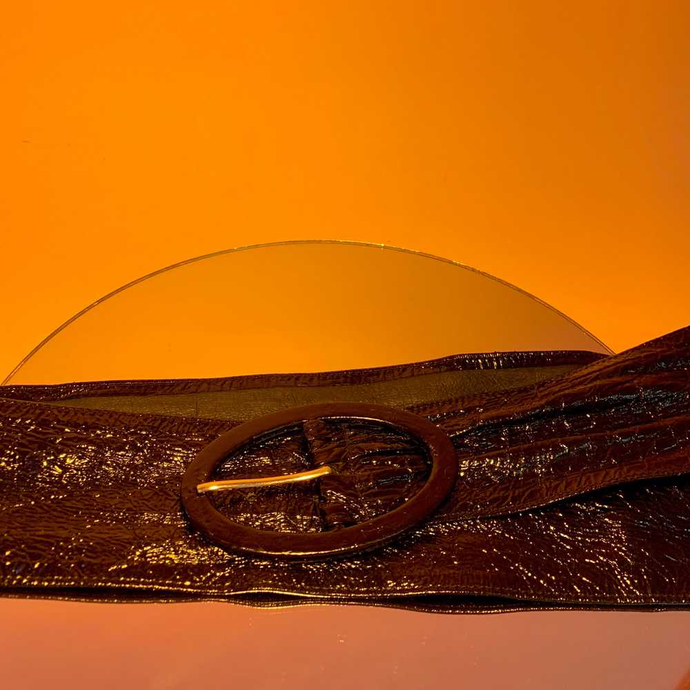 Glossy patent leather belt - image 4
