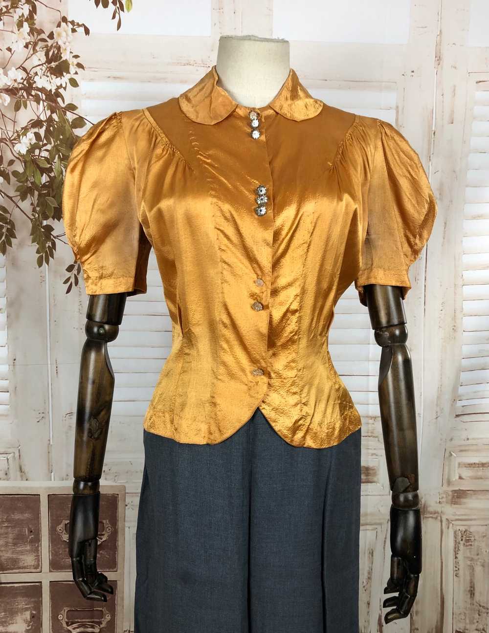 Original Vintage 1930s 30s Satin Gold Blouse With… - image 3