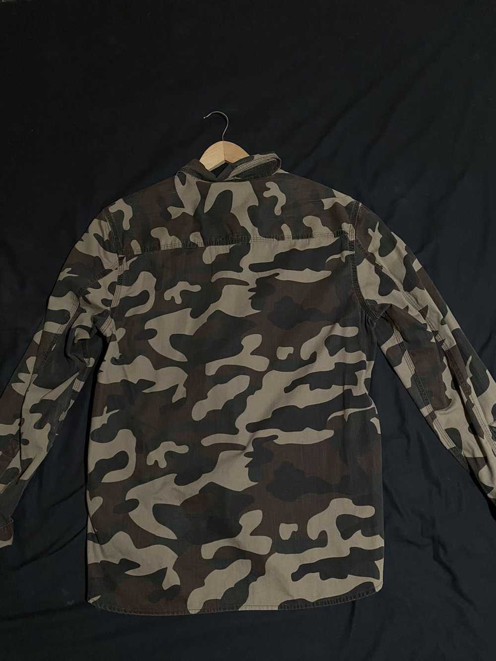 Divided Divided Camo over shirt - image 3