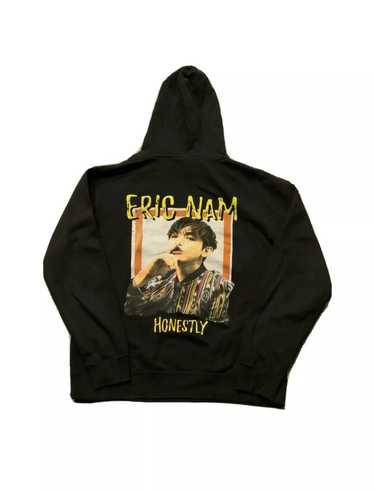 Independent Trading Co. × Streetwear Eric Nam Hone