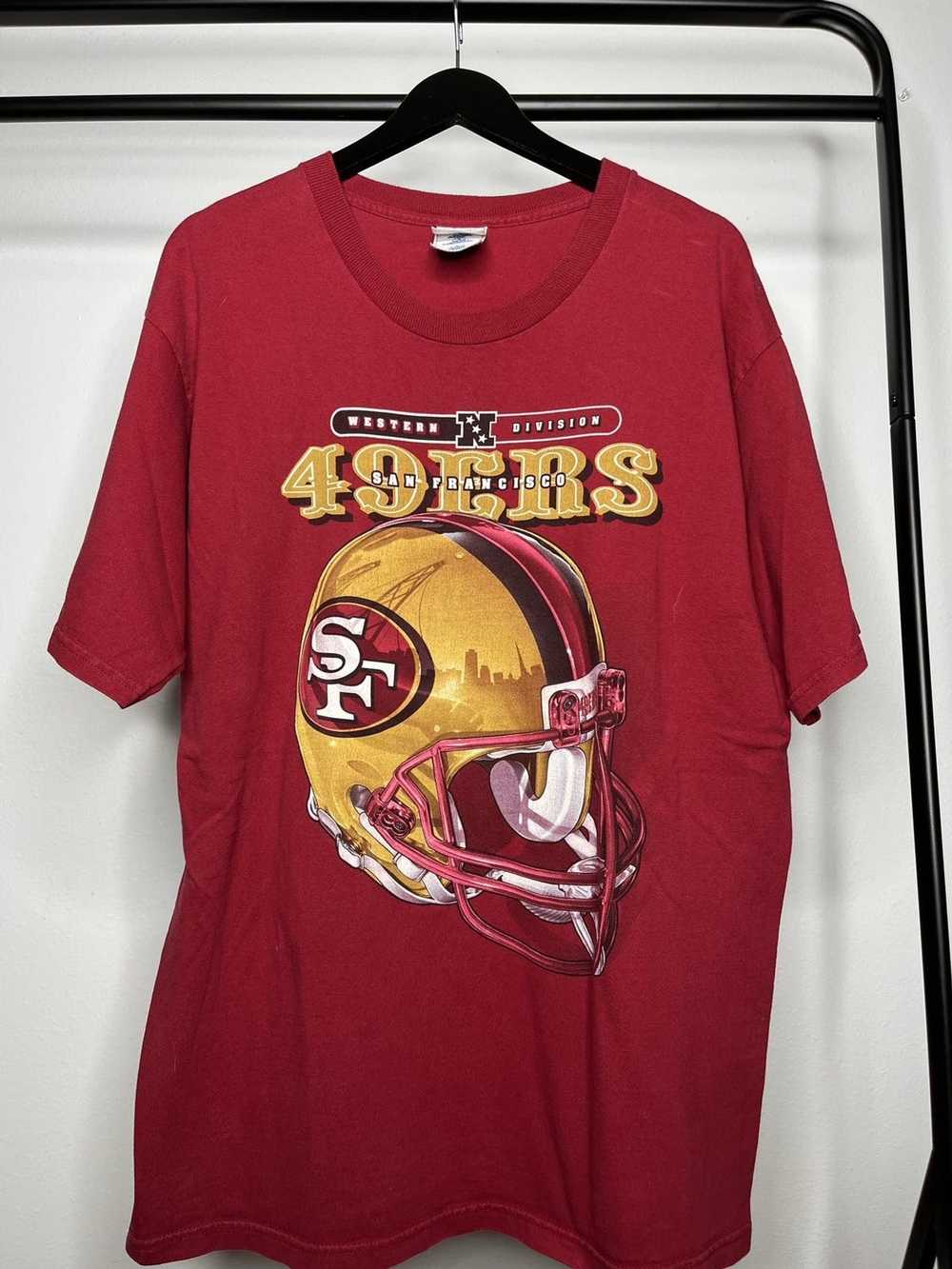 SAN FRANCISCO 49ERS RETRO CLASSIC DK TEE (EGGSHELL/ RED) – Pro