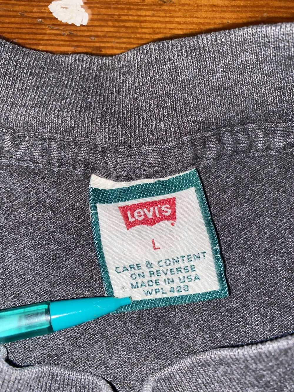 Levi's × Vintage Vintage Levis T Shirt 90’s - image 6