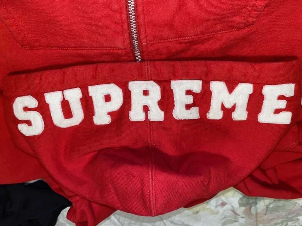 Supreme Supreme felt hood logo zip up 2015 - Gem