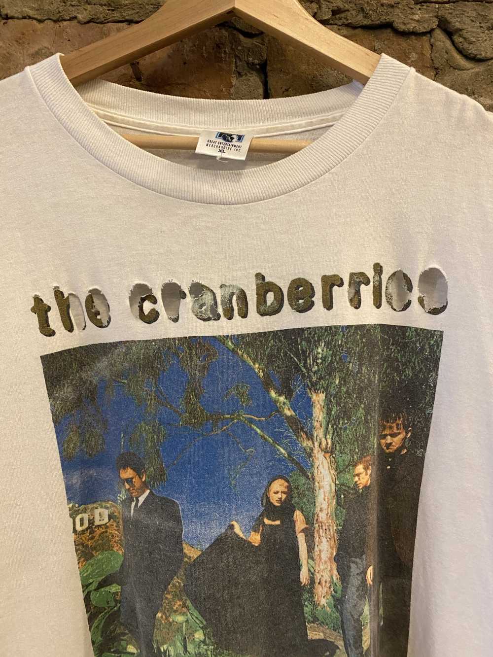 Band Tees × Vintage Vintage 1995 The Cranberries … - image 2