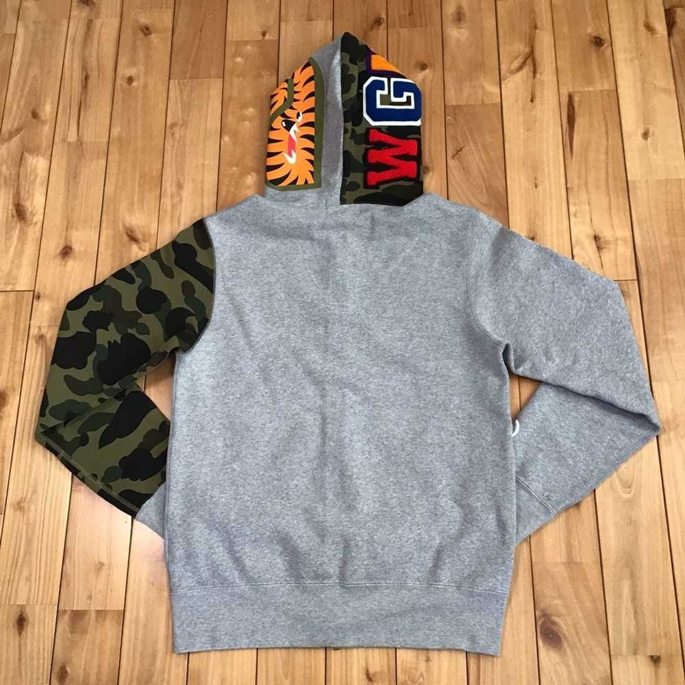 Bape 1st camo green x gray shark zip hoodie - image 5