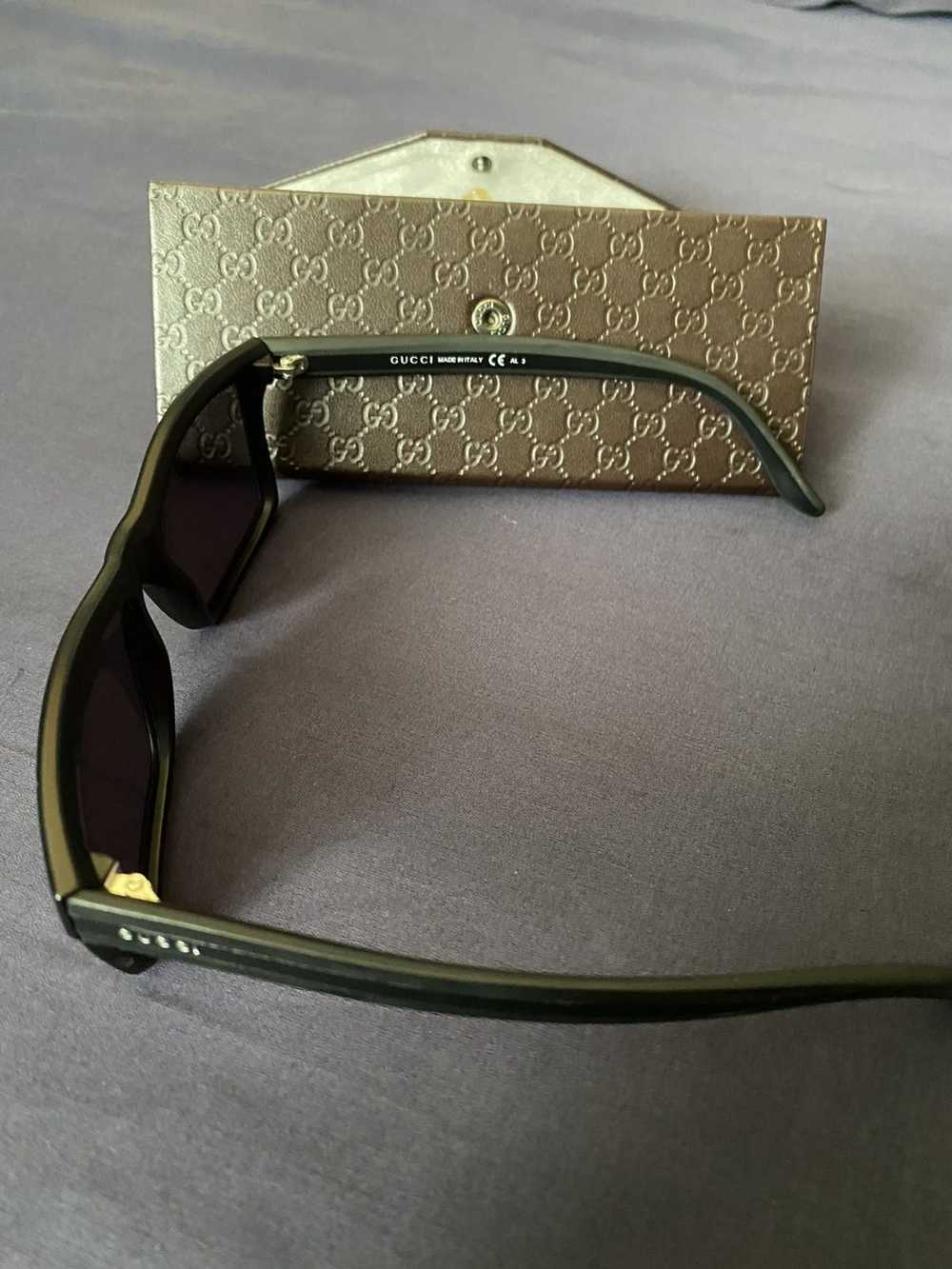Gucci Gucci Black/black stripe Sunglasses - image 3