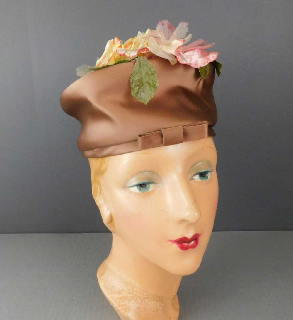 Vintage Floral Satin Hat, 1960s Light Brown with … - image 5