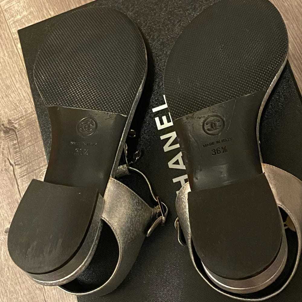 Chanel Leather flip flops - image 6