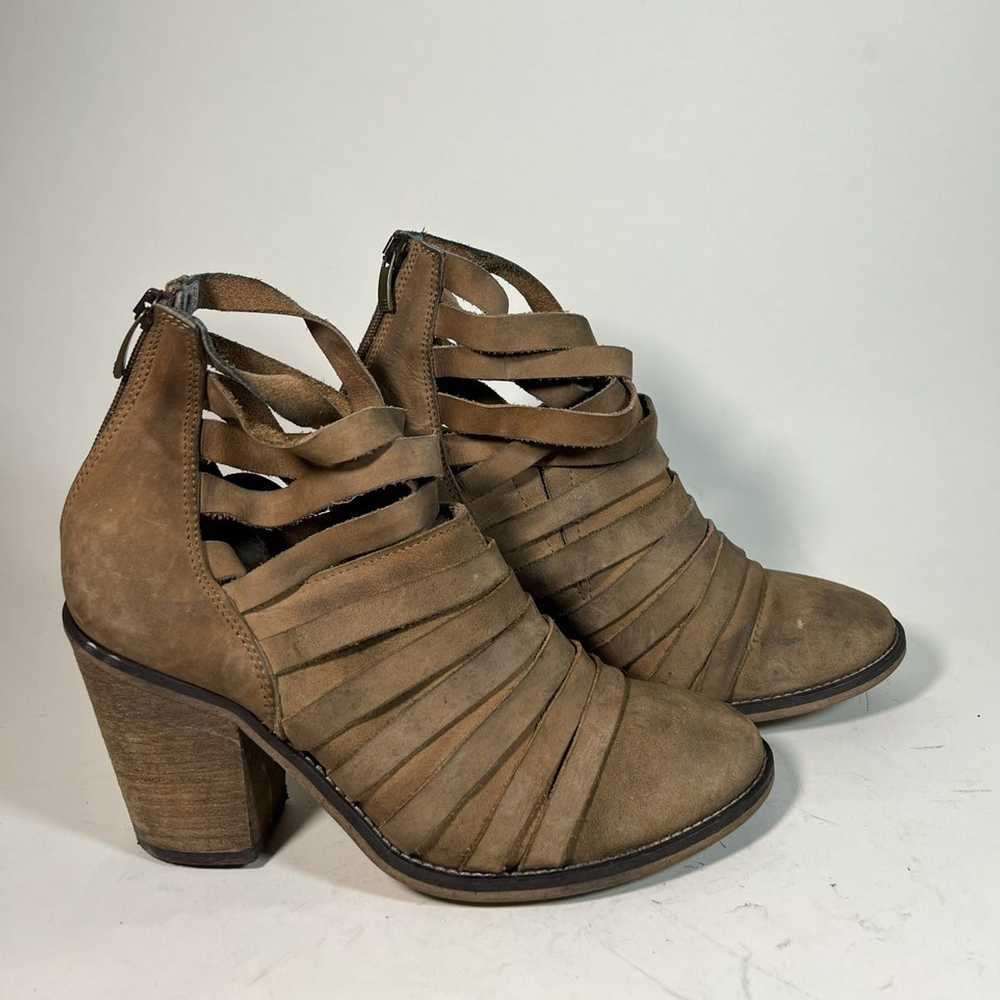 Free People Free People Women Leather Ankle Boots - image 4