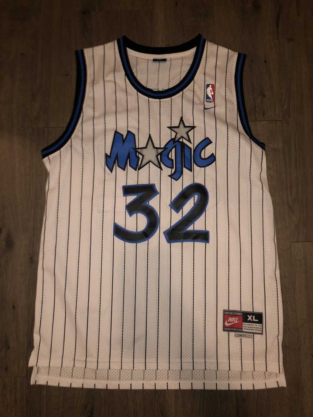 Standout Vintage — Rare 90's Vintage Champion SHAQUILLE O'NEAL