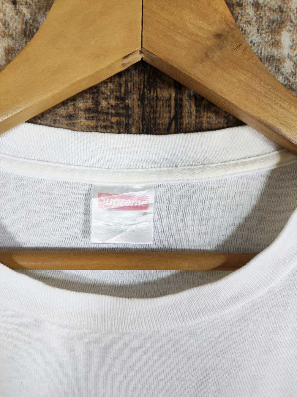 Supreme × Vintage 1999 Supreme Wall Street Tee La… - image 5