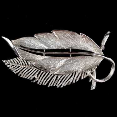 1960s Lisner Silver-Tone Leaf Brooch - image 1