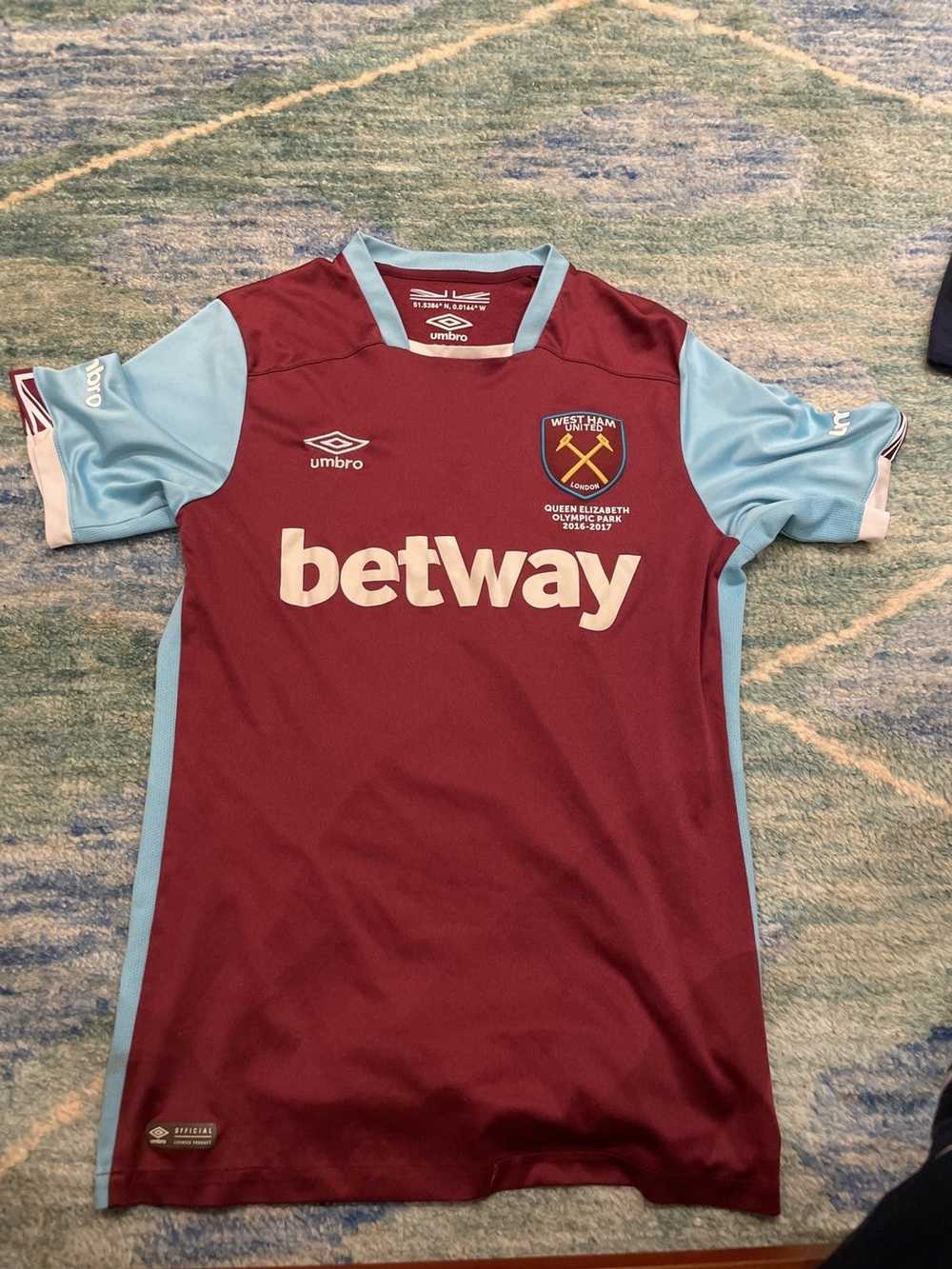 Buy 2022-2023 West Ham Training Jersey (S) - White (SCAMACCA 7)