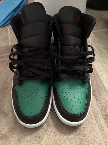 Jordan Brand Jordan 1 Mid Green Toe