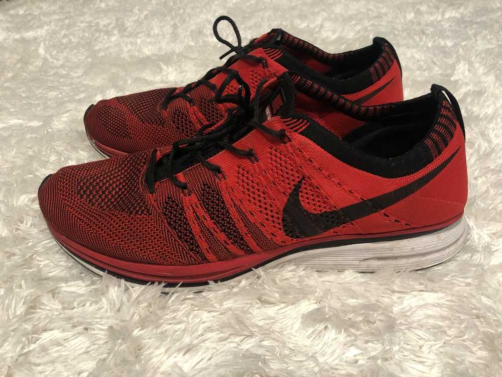 Nike Nike Flyknit Trainer 2018 University Red - image 1