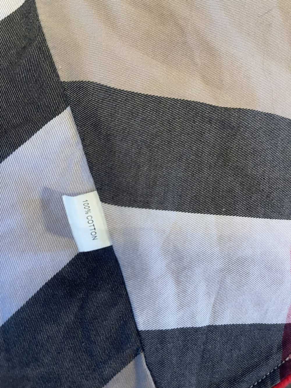 Burberry Burberry Rosa hooded poncho - image 8