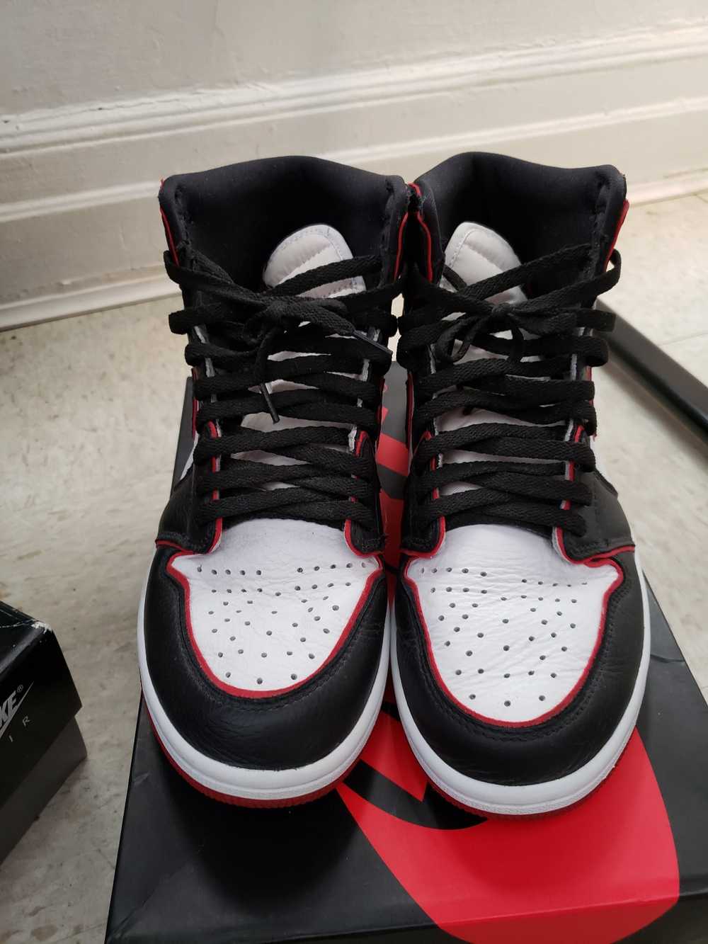 Jordan Brand Jordan 1 Retro High OG Bloodline 2019 - image 4