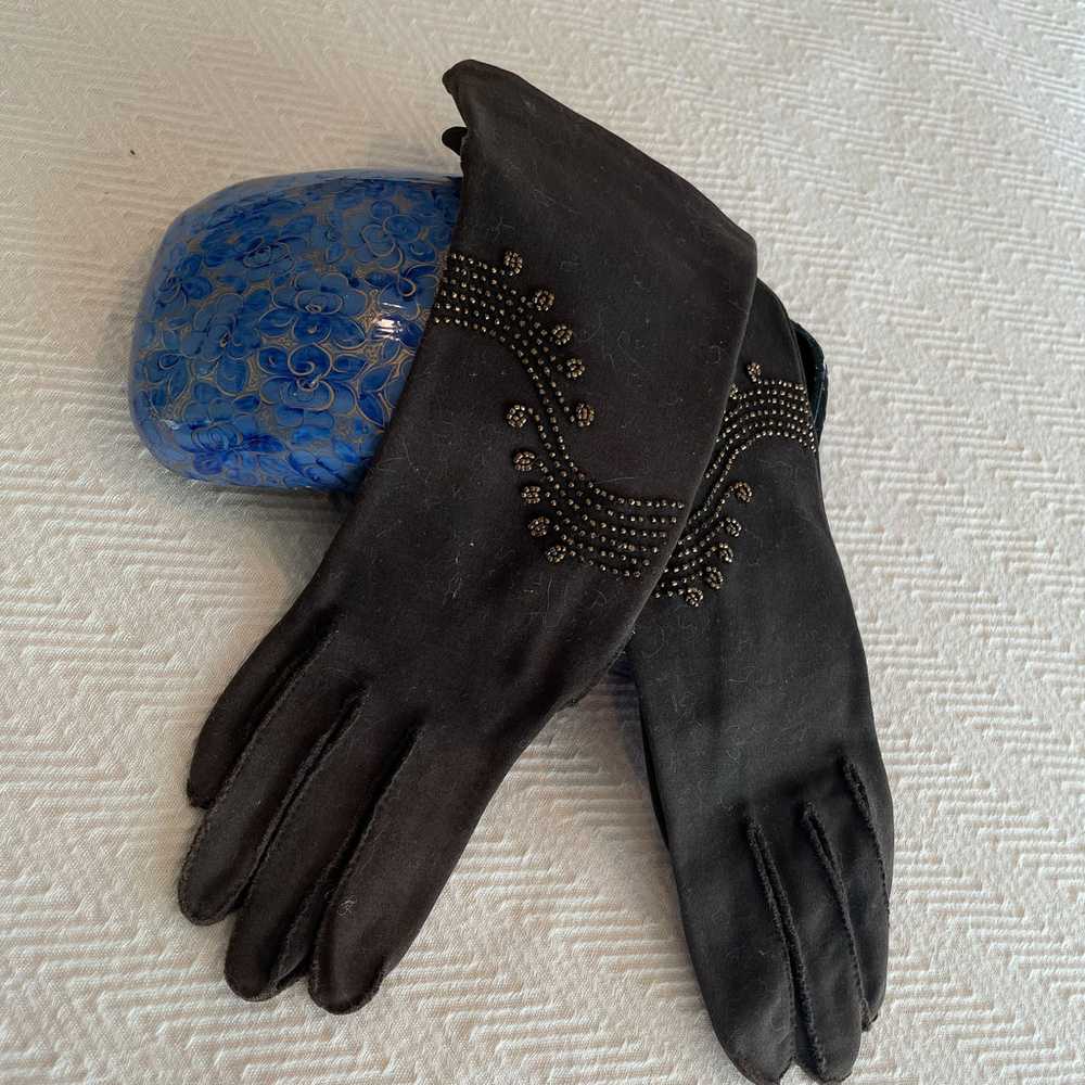 1940s Vintage Beaded Cotton Gloves, Brown Fancy G… - image 7